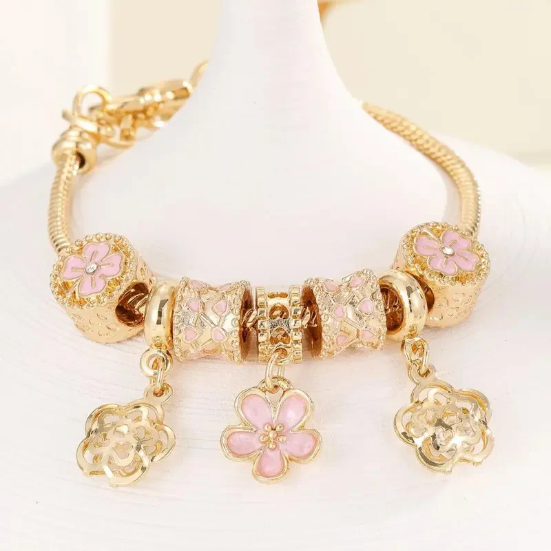 Exquisite Floral Rhinestone Bracelet - Image 2