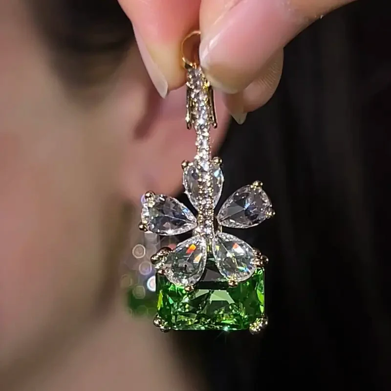 Exquisite Green Floral Earrings - Image 4