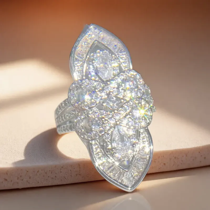 Exquisite Shiny Flower Ring - Image 2