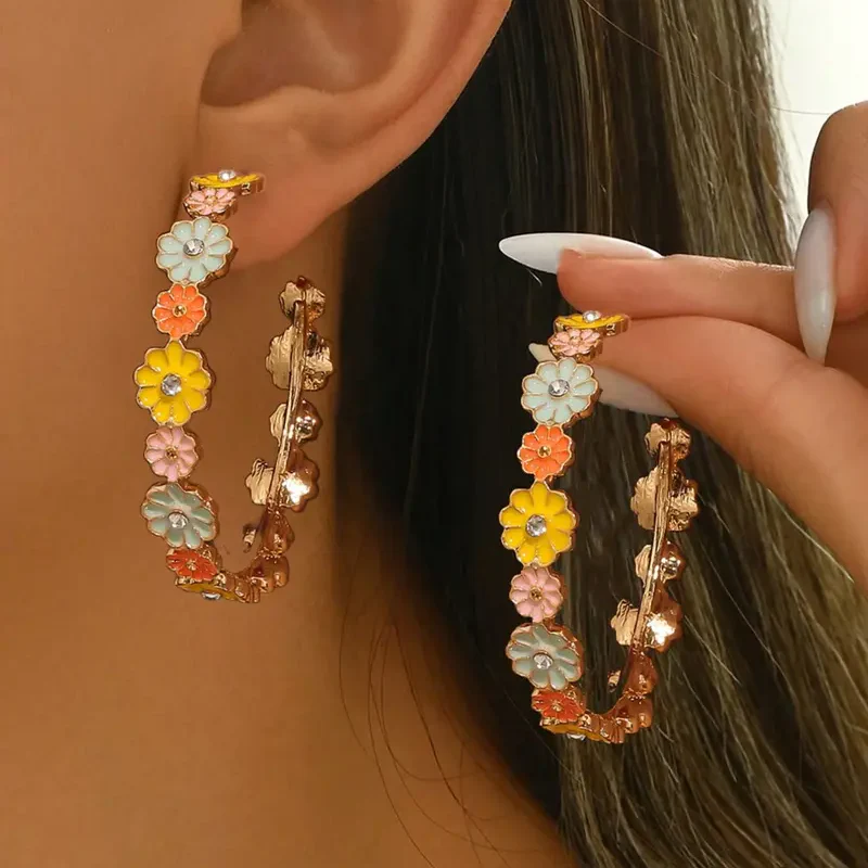 Floral Daisy Hoop Earrings - Image 5