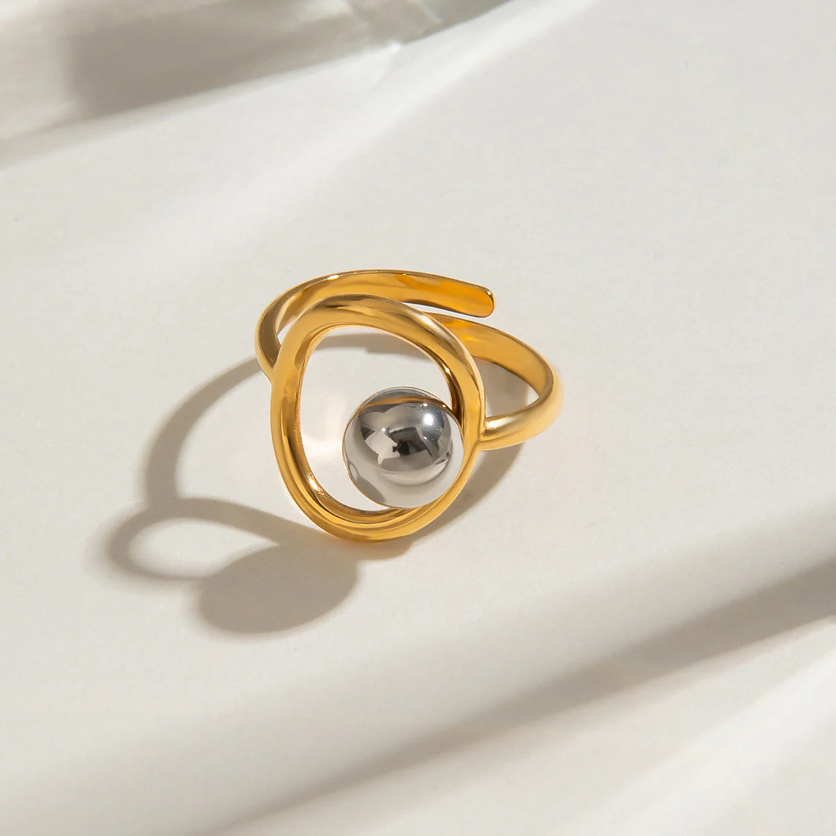 Geometric Hollow Gold Ring - Image 2