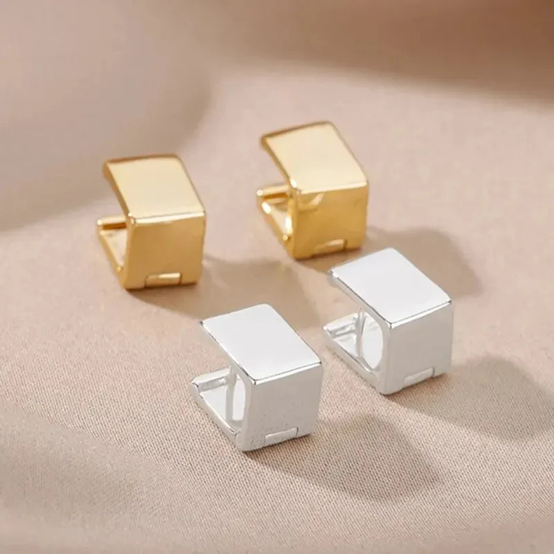 Geometric Square Hoop Earrings - Image 3