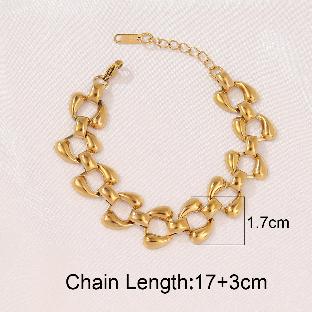 Gold Heart & Bow Chain Bracelet - Image 4