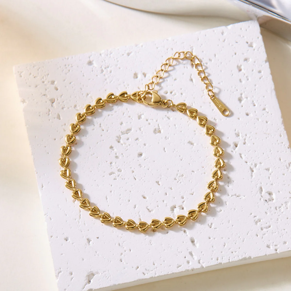 Gold Heart Link Bracelet - Image 2