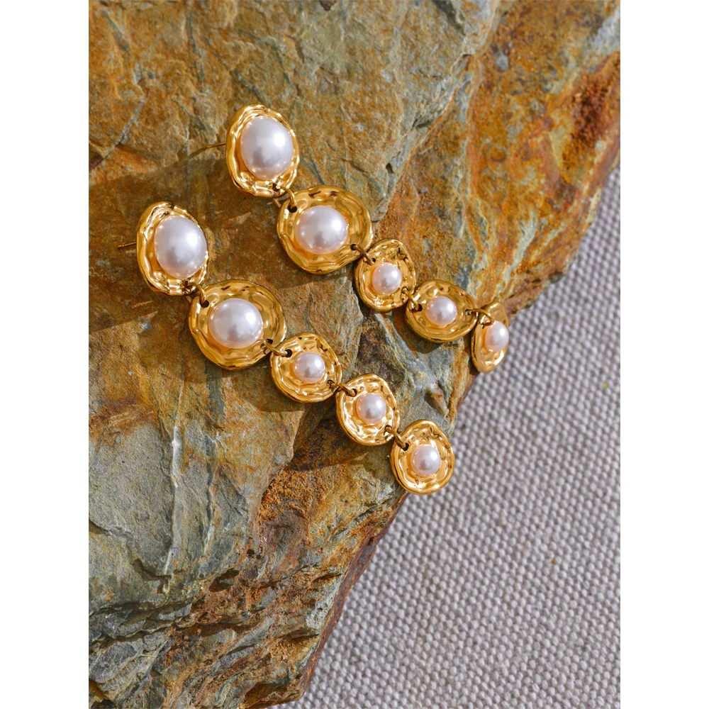 Gold Textured Pearl Drop Earrings - Image 4