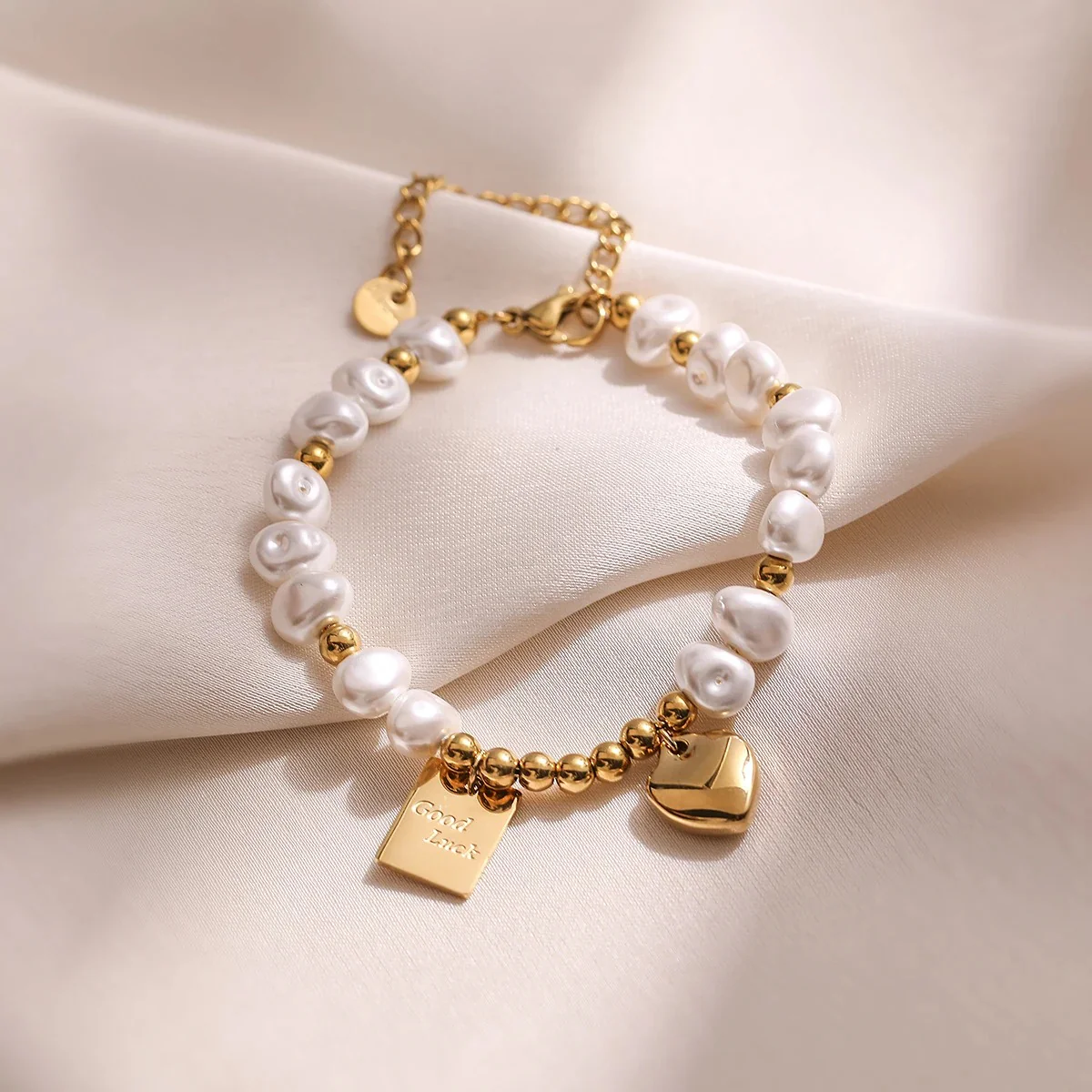 "Good Luck" Tagged Pearl Bracelet - Image 2