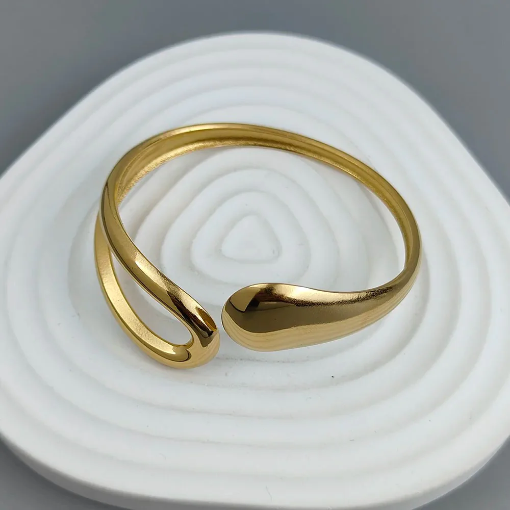 Hallow Chunky Drop Bracelet - Image 7