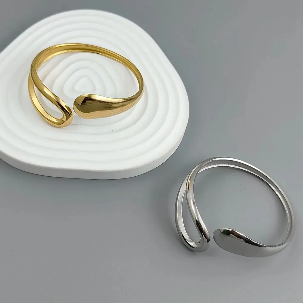 Hallow Chunky Drop Bracelet - Image 8