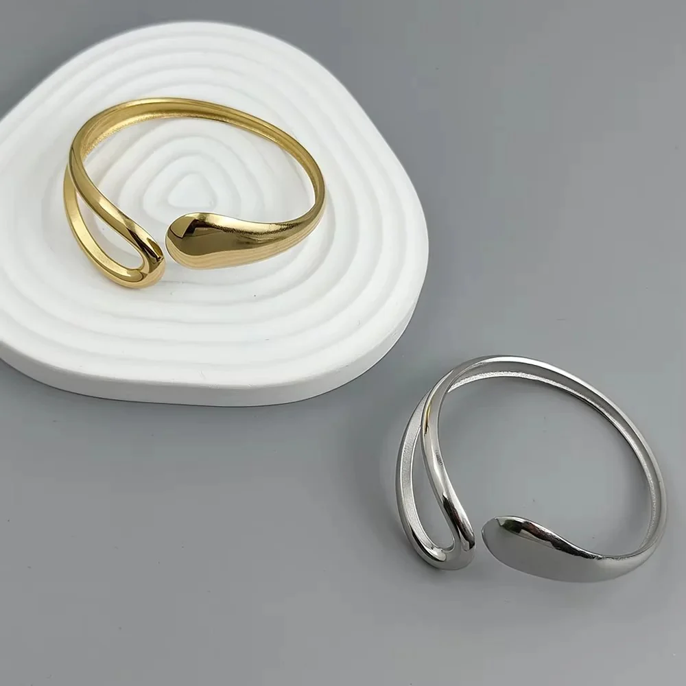 Hallow Chunky Drop Bracelet - Image 9