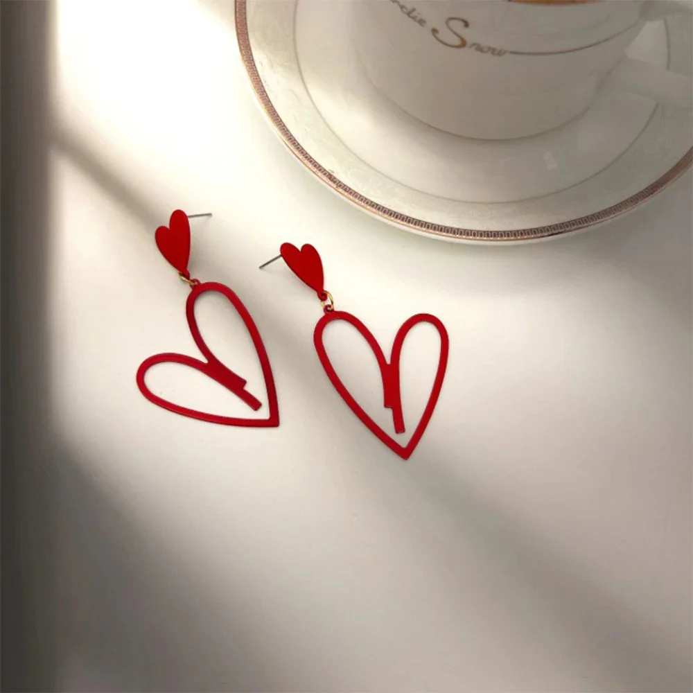 Hollow Love Heart Tassel Earrings - Image 2