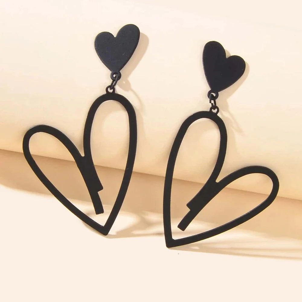 Hollow Love Heart Tassel Earrings - Image 3