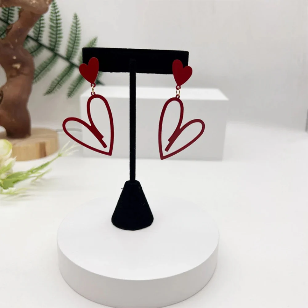 Hollow Love Heart Tassel Earrings - Image 4