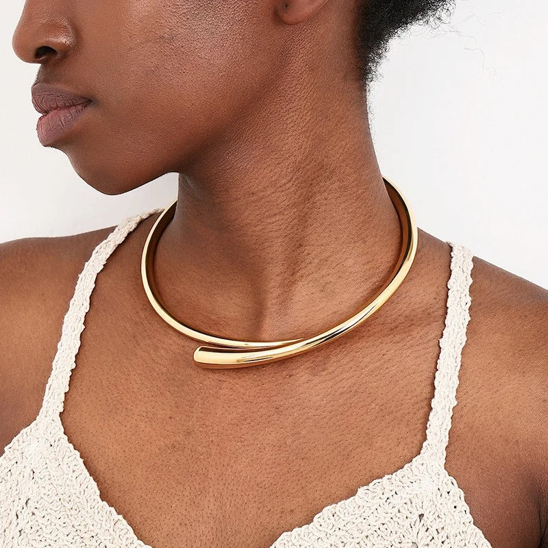Irregular Minimal Statement Necklace - Image 5