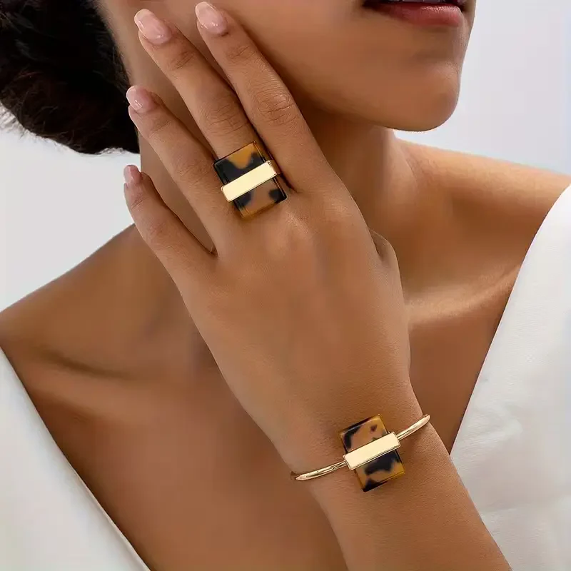 Leopard Print Bracelet & Ring Set - Image 3