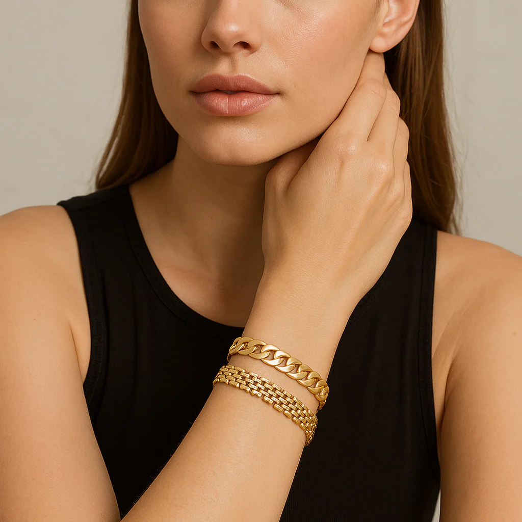 Minimal Chunky Bracelet - Image 3
