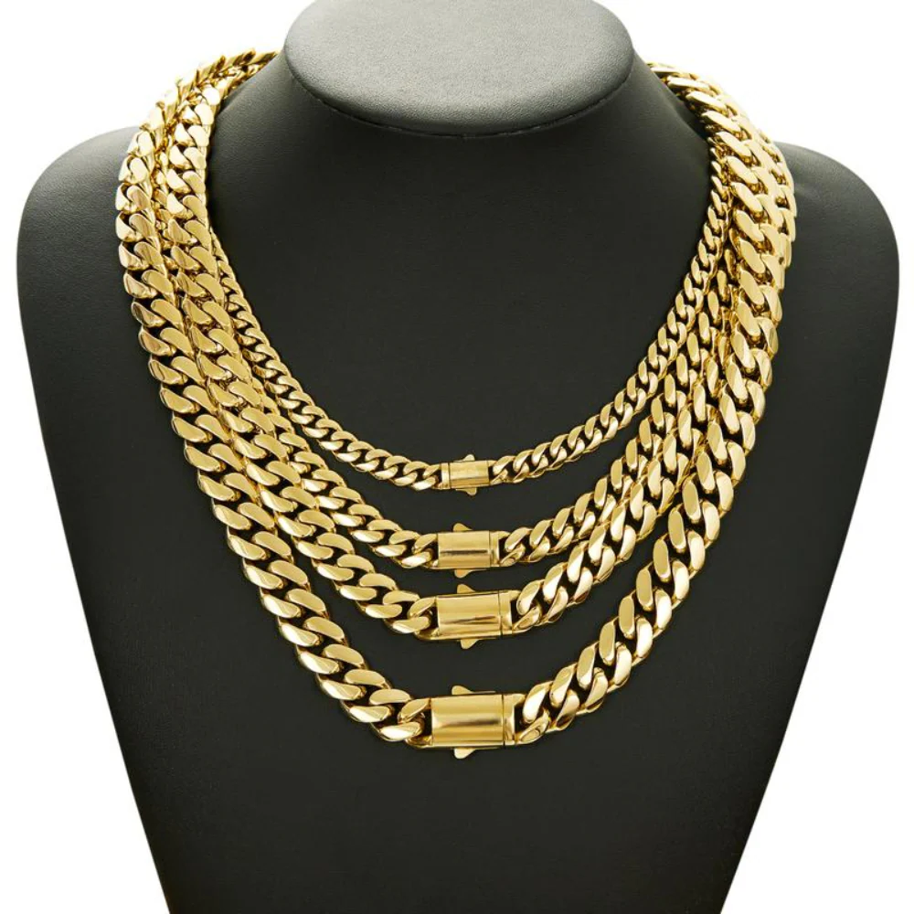 Minimal Cuban Link Necklace - Image 5