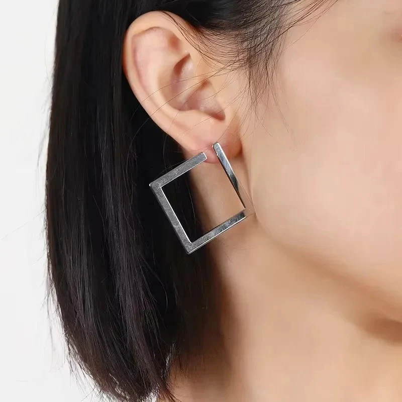 Minimal Square Geometric Earrings - Image 3