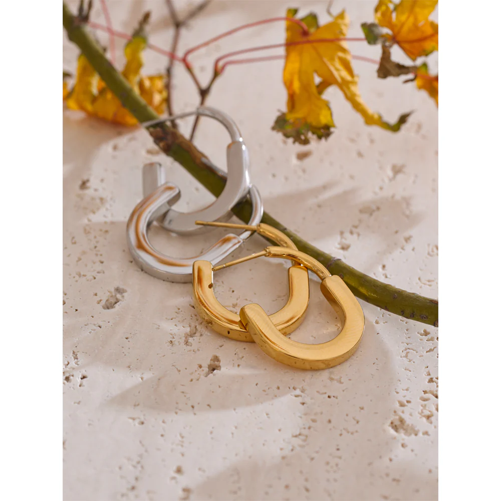 Minimalist U-Shaped Hoop Earrings - Image 4