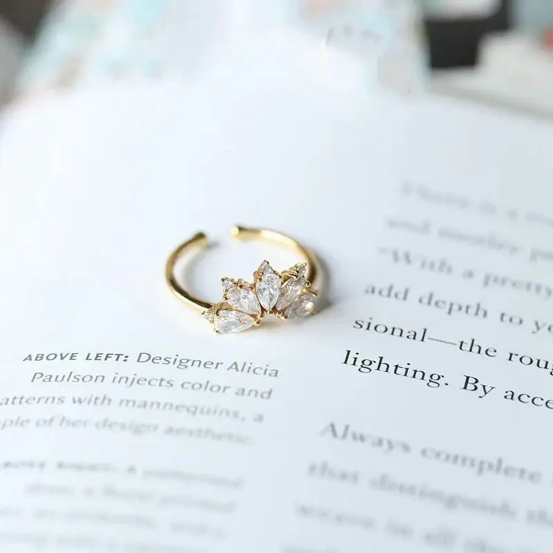 Open Petal Crown Ring - Image 3