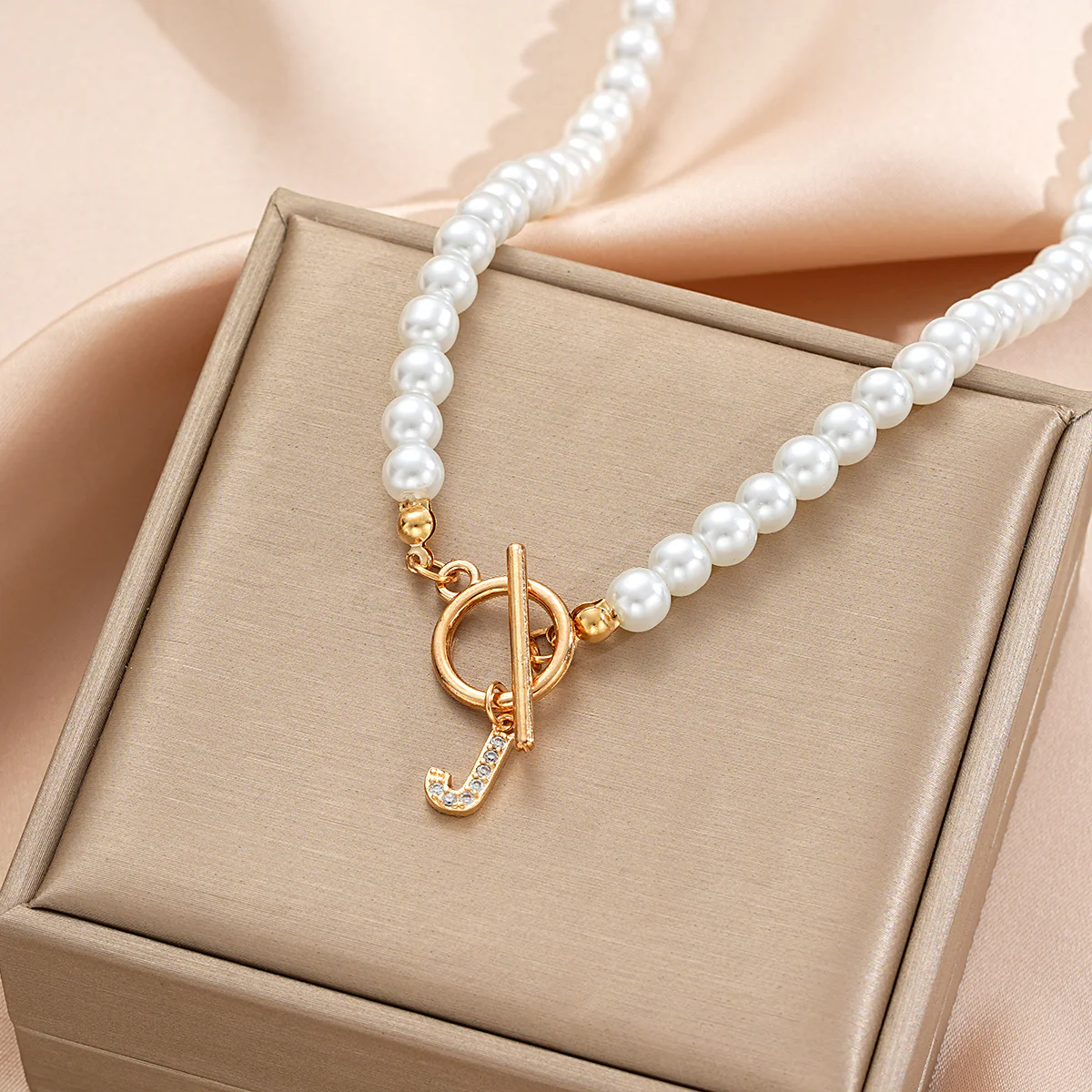 Pearl Beaded Alphabet Keychain - Image 6