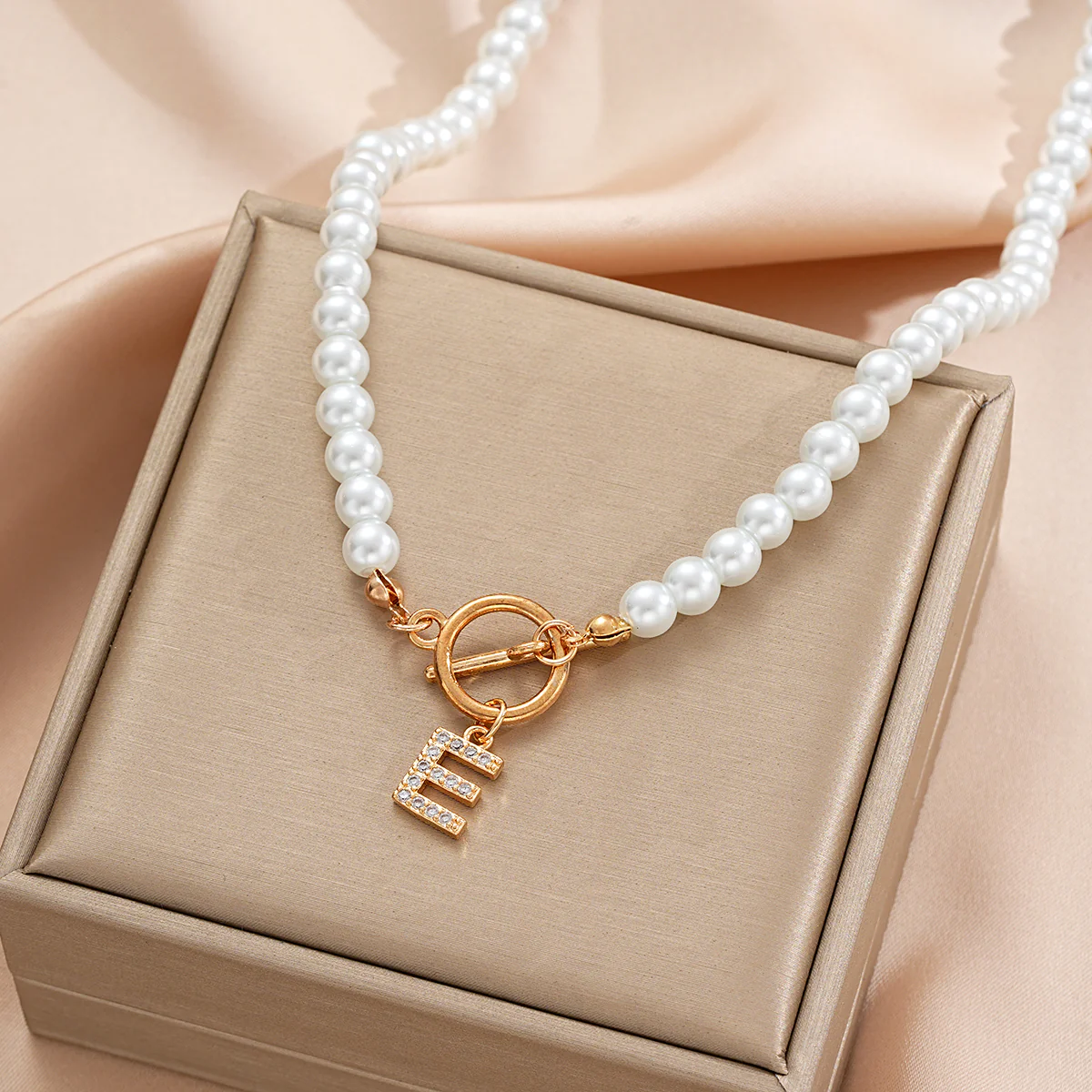 Pearl Beaded Alphabet Keychain - Image 7