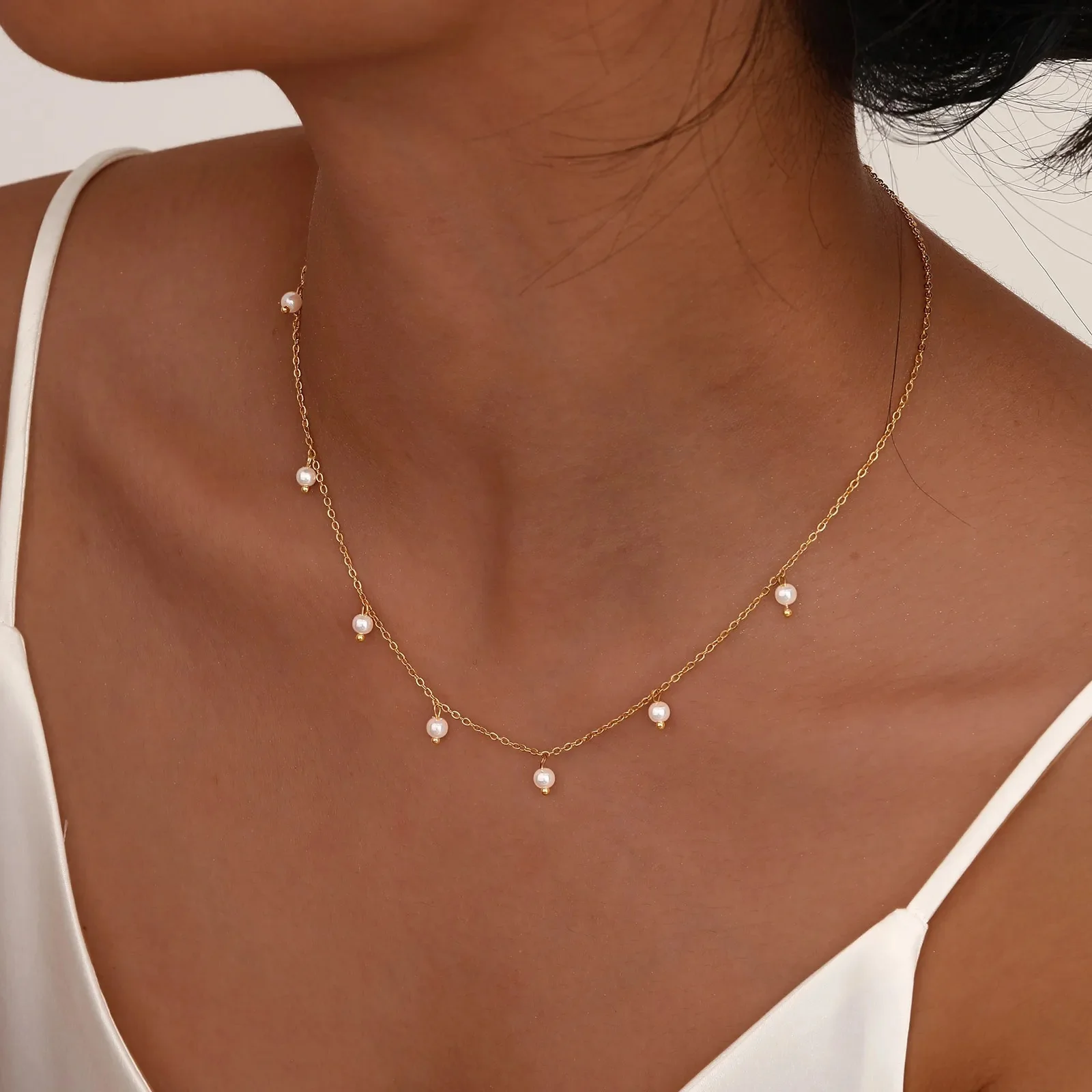 Pearl Choker Necklace - Image 2