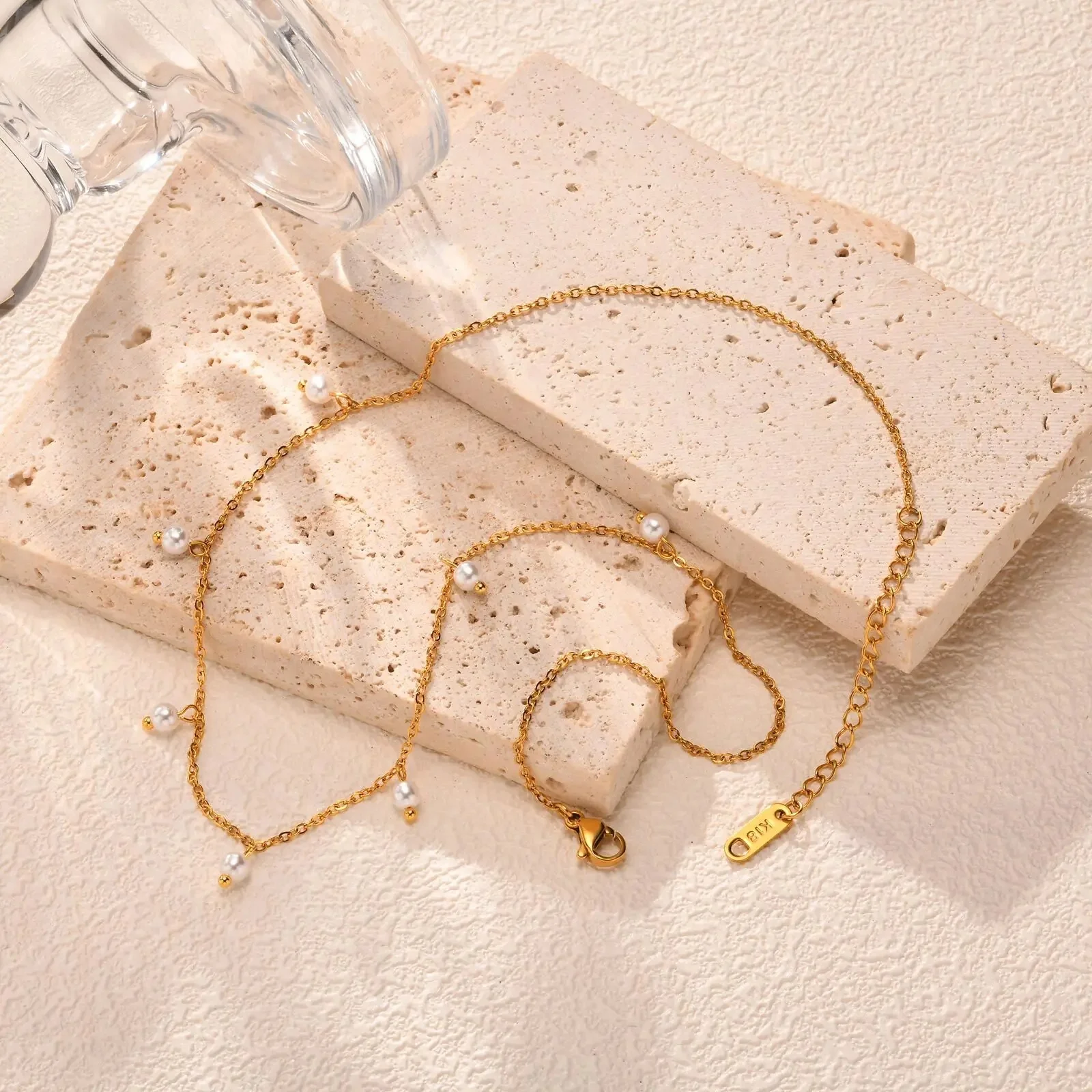 Pearl Choker Necklace - Image 4