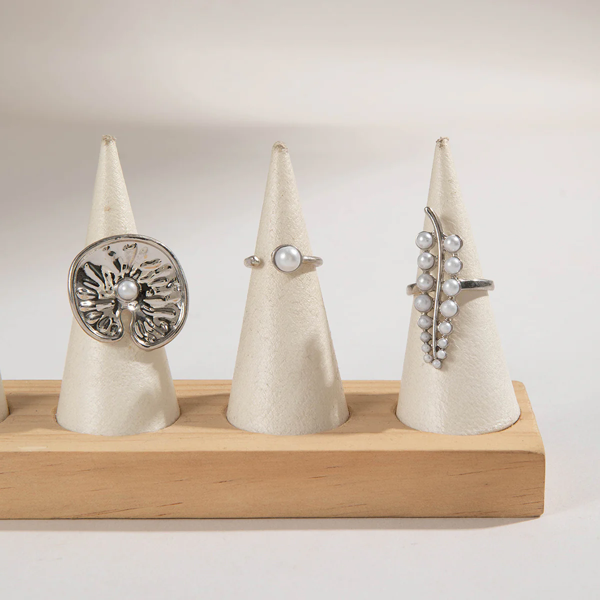 Pearl & Leaf Cuff Ring - Image 2