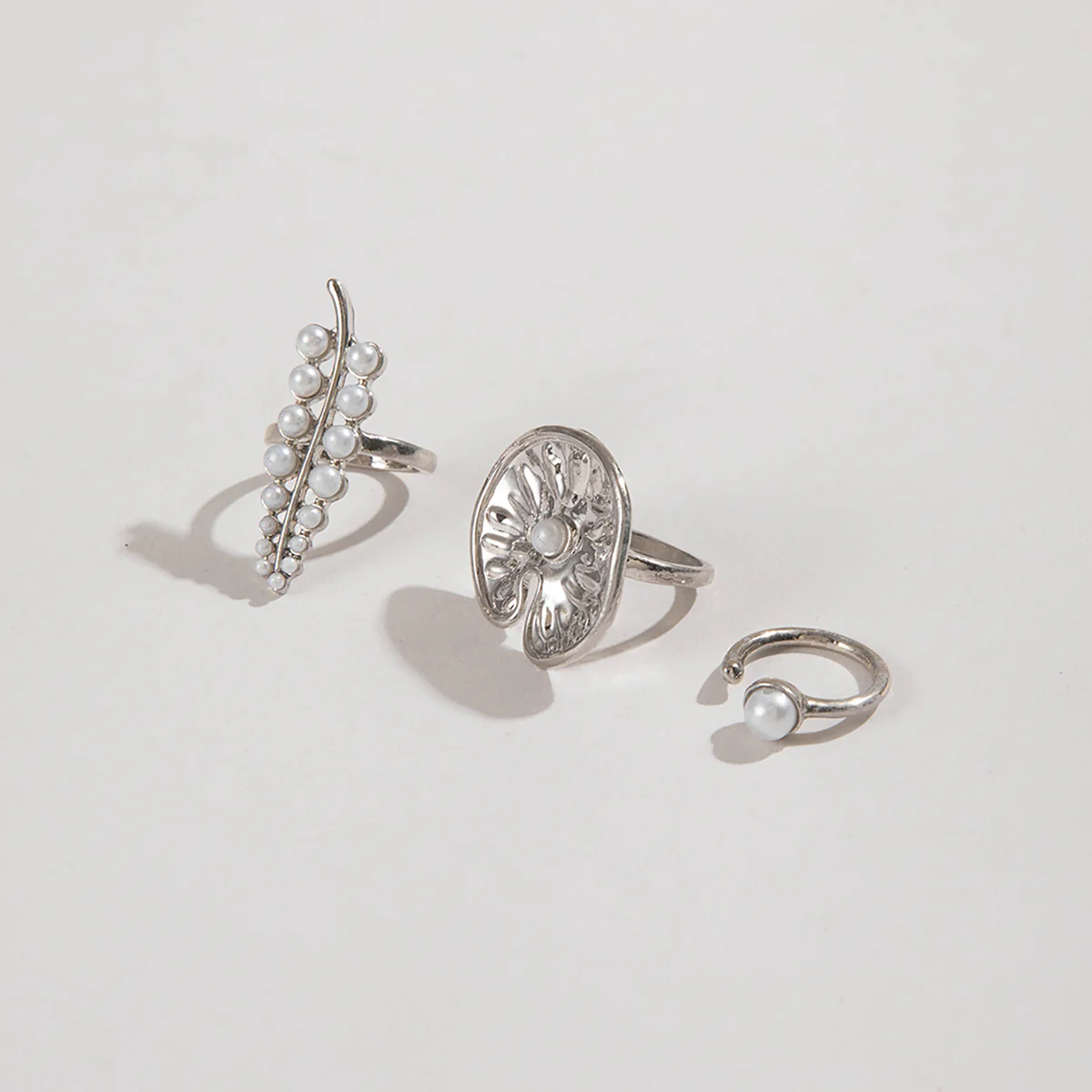 Pearl & Leaf Cuff Ring - Image 3