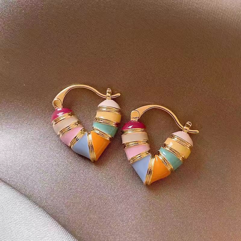 Red Drip Heart Hoop Earrings - Image 6