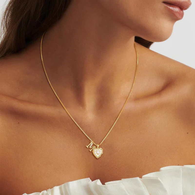 Scalloped Shell Heart Necklace - Image 2