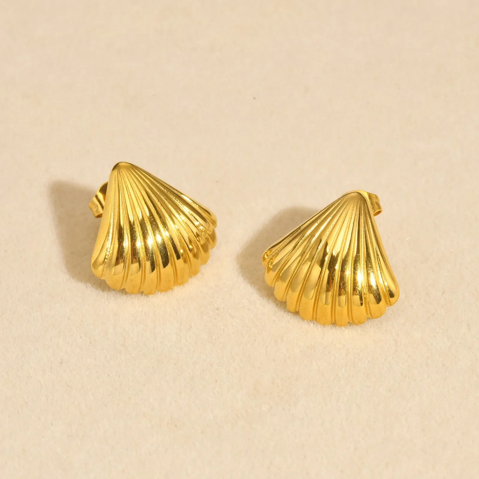 Shell Striped Earrings - Image 3