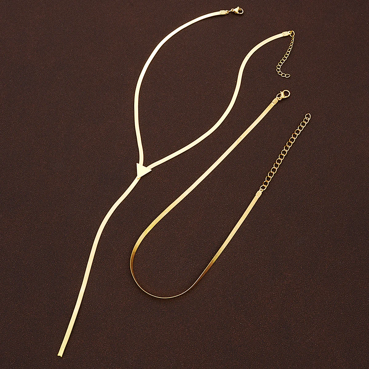 Sleek Y-Lariat Choker Necklace - Image 2