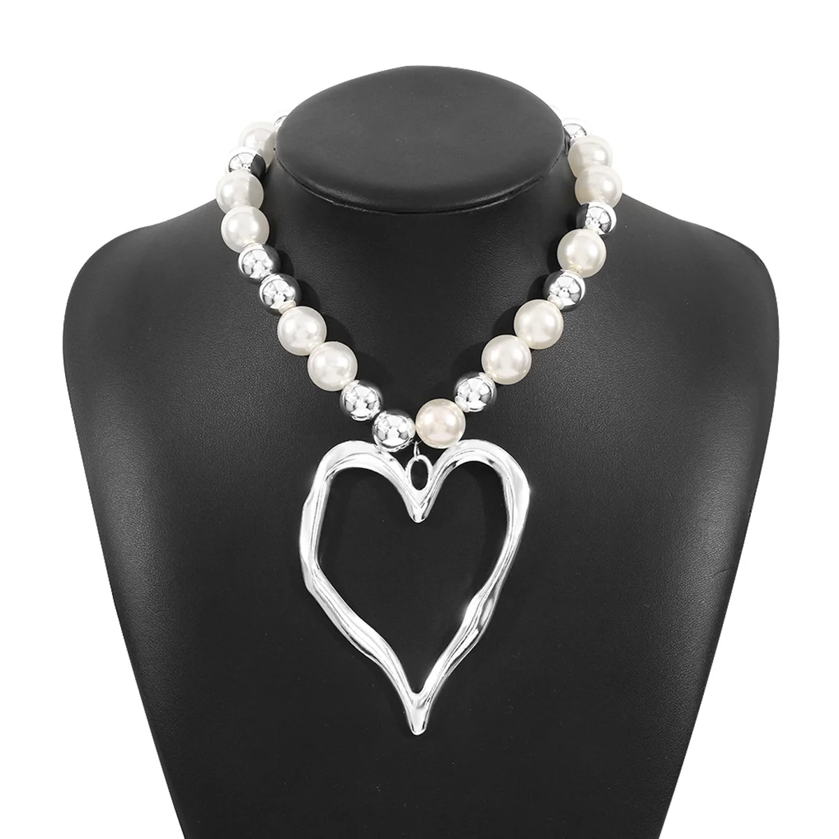 Steampunk Heart Pearl Necklace - Image 2