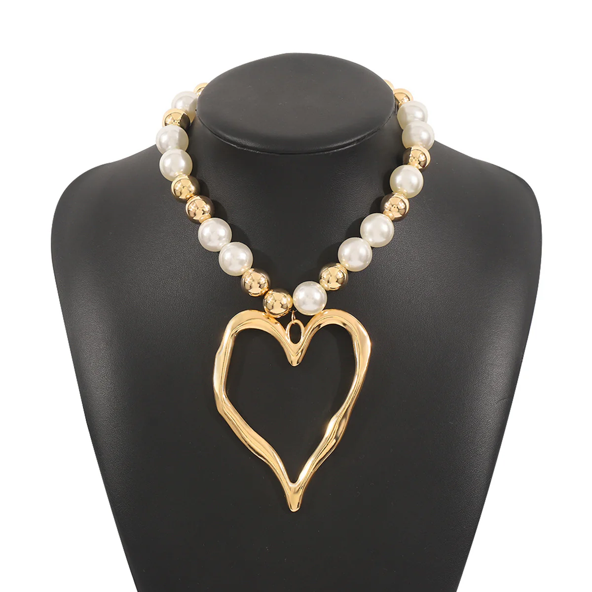 Steampunk Heart Pearl Necklace - Image 3