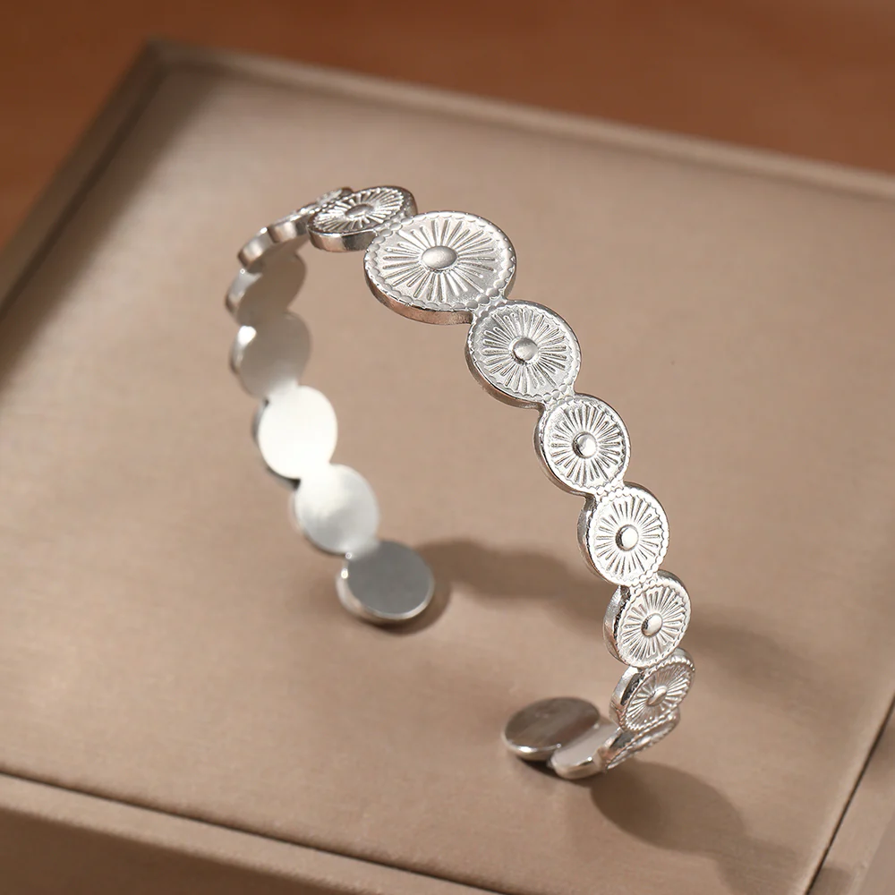 Sunburst Medallion Gold Bracelet - Image 3