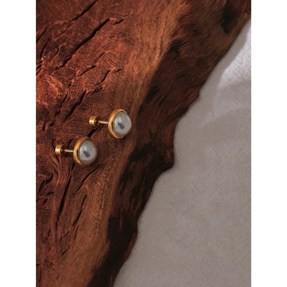 Screw Back Pearl Earrings - Image 4