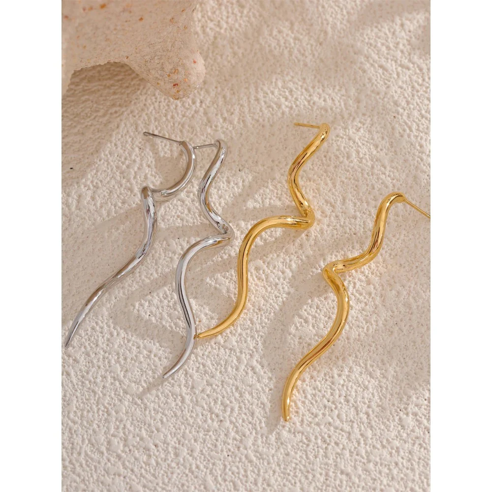 Flowing Metal Earrings - Image 3