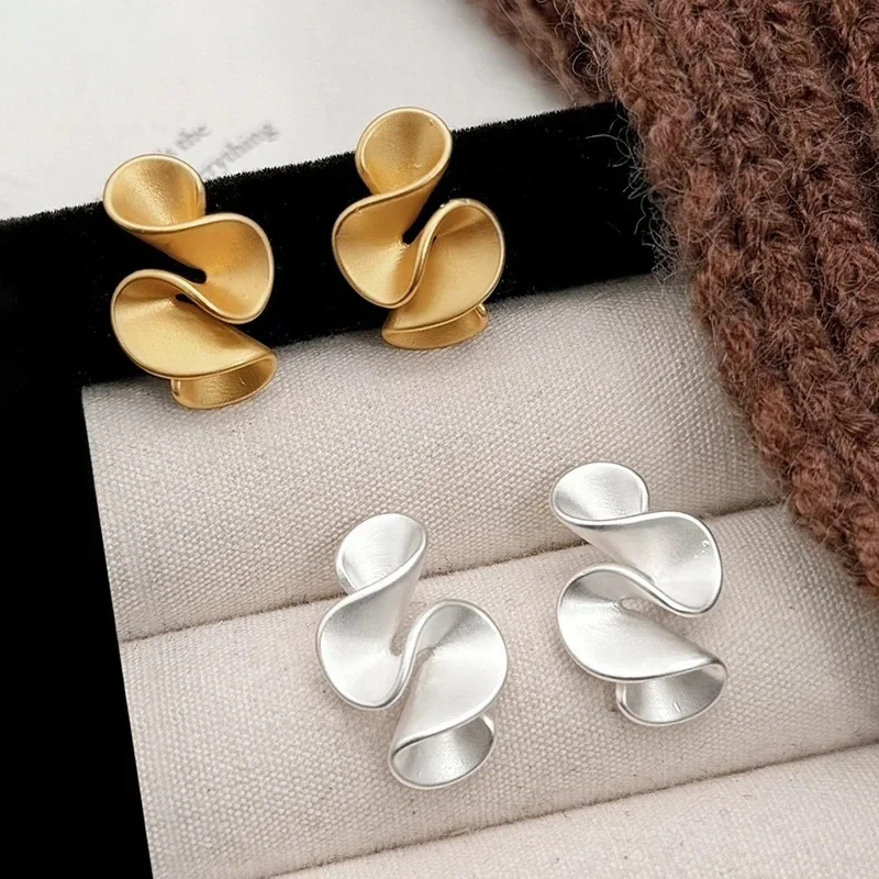 Twisted Flower Stud Earrings - Image 3