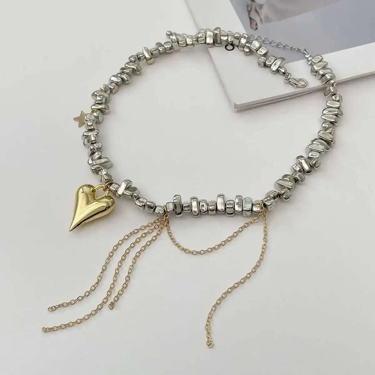 Vintage Beaded Heart Pendant Choker - Image 2