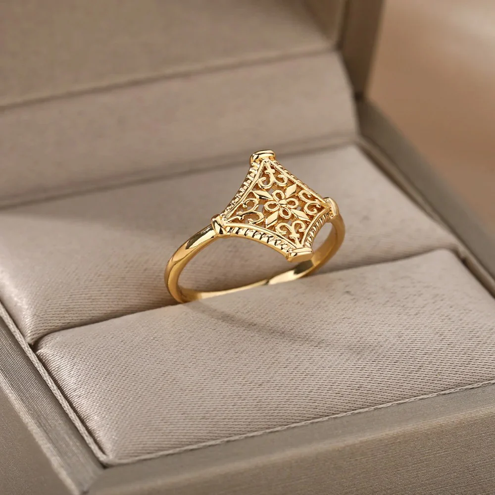 Vintage Floral Star Ring - Image 4