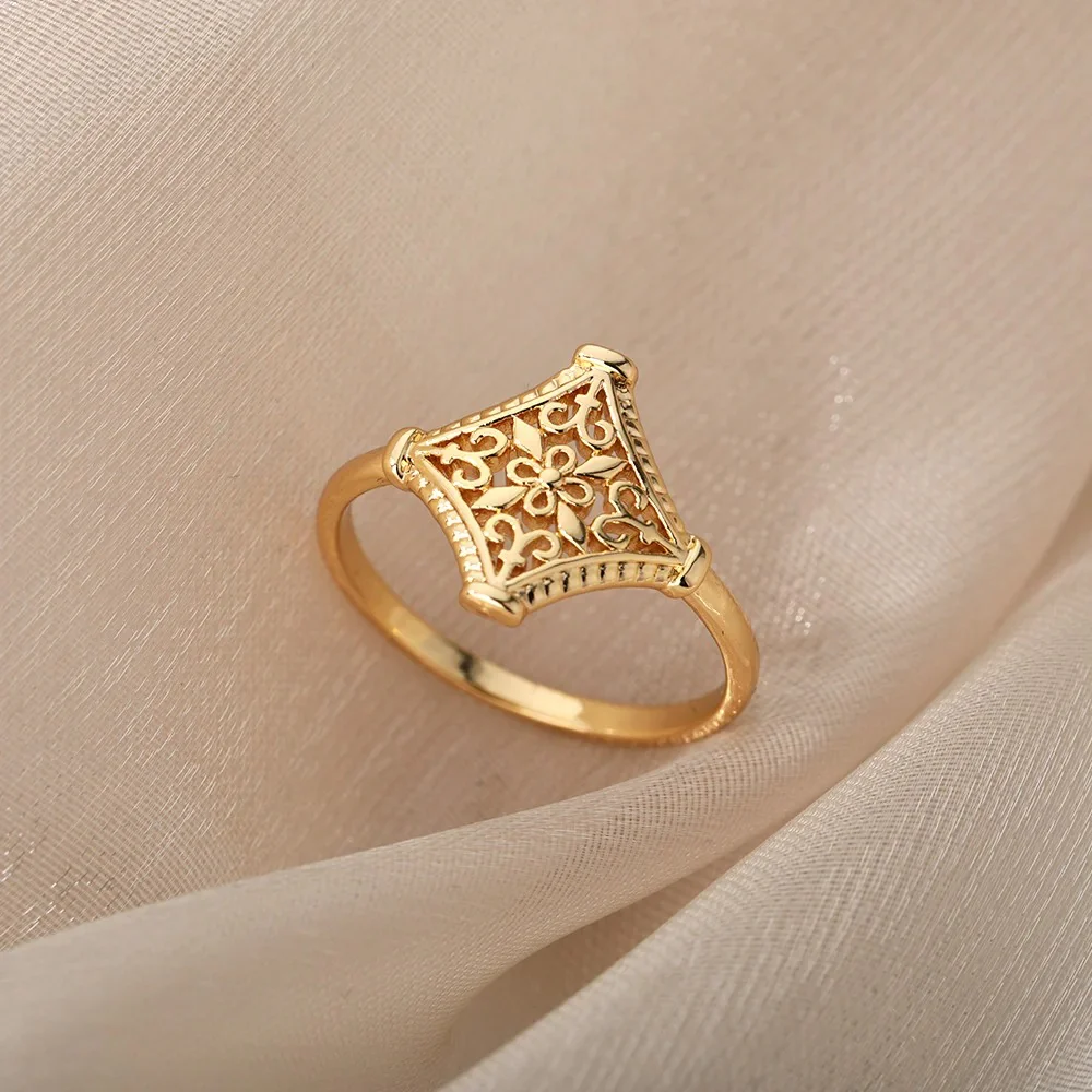 Vintage Floral Star Ring - Image 5