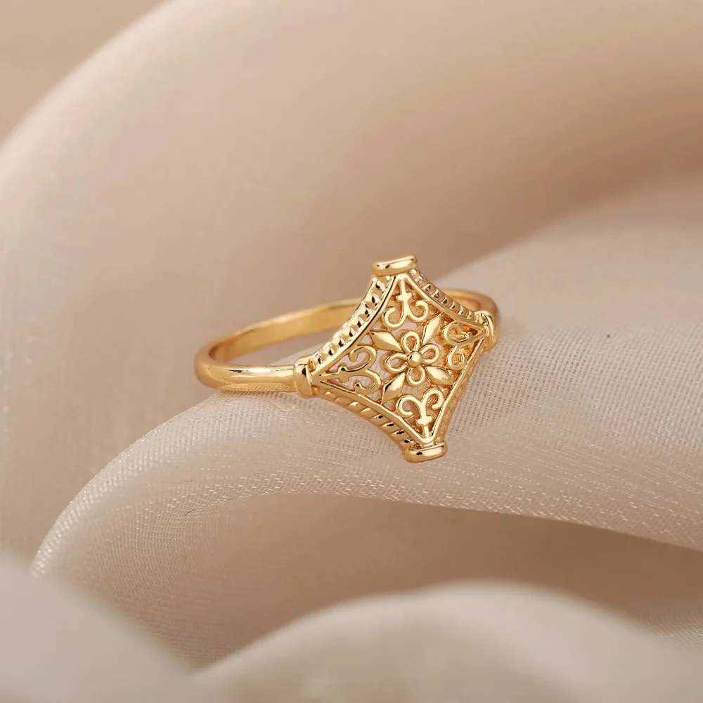 Vintage Floral Star Ring - Image 6