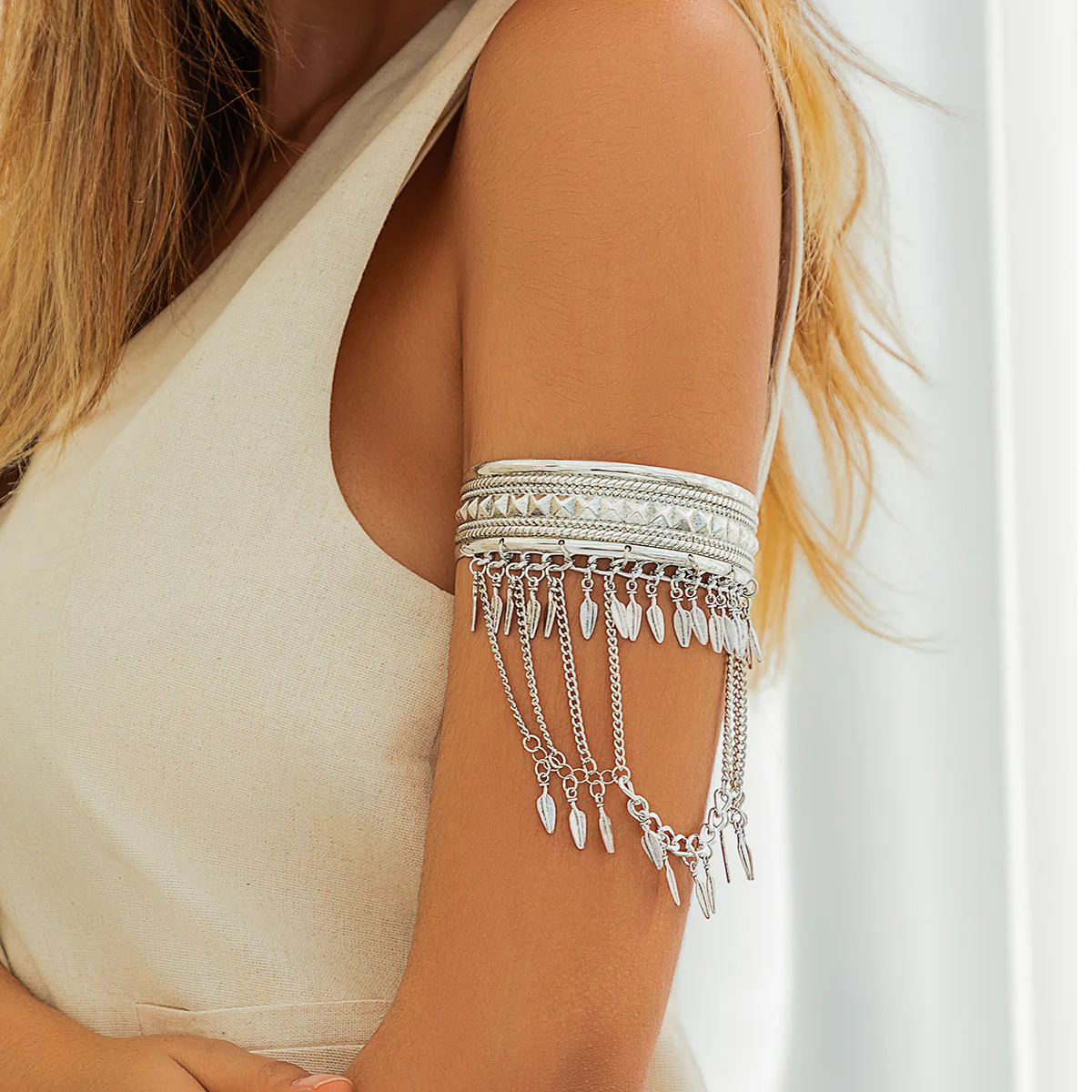 Vintage Tassel Leaf Arm Bracelet - Image 2
