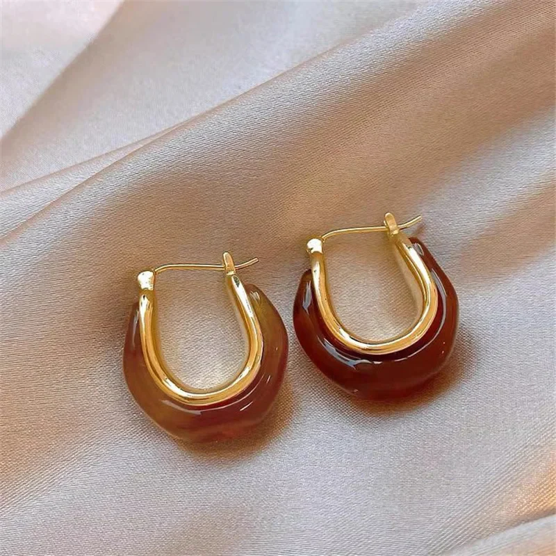 Vintage U-Shaped Hoop Earrings - Image 3