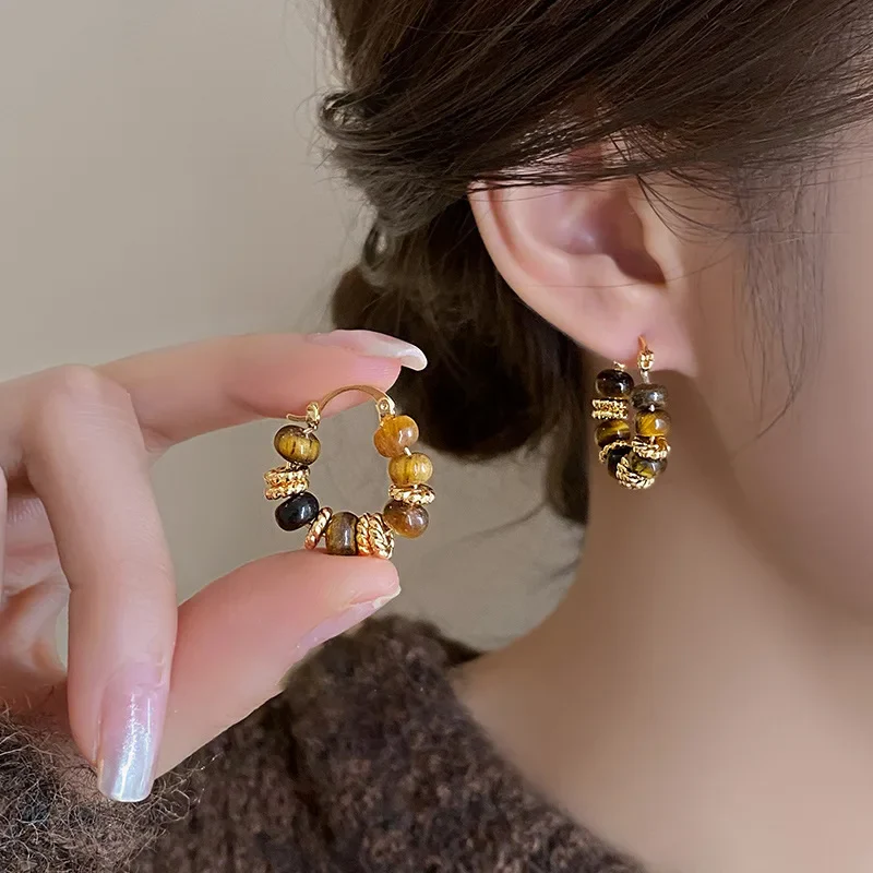 Vintage U-Shaped Hoop Earrings - Image 6