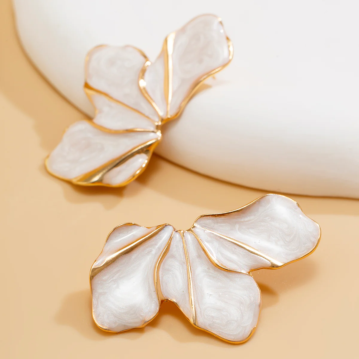 White Abstract Petal Statement Earrings - Image 6
