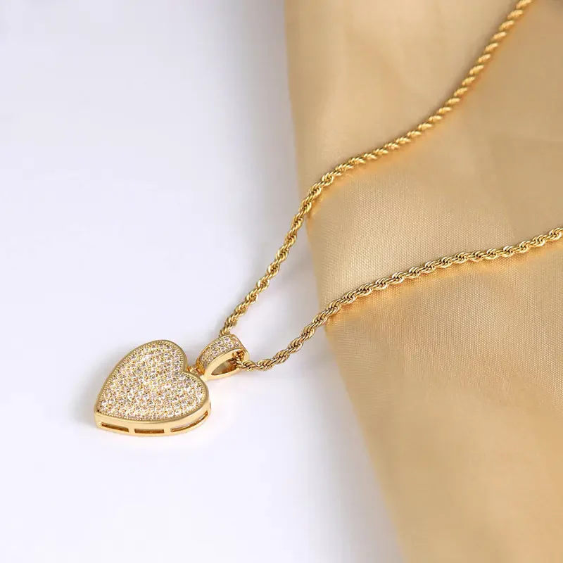 Zirconia Heart Pendant Necklace - Image 3